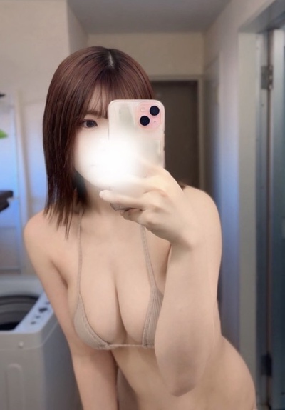 綾瀬えなさんの写真